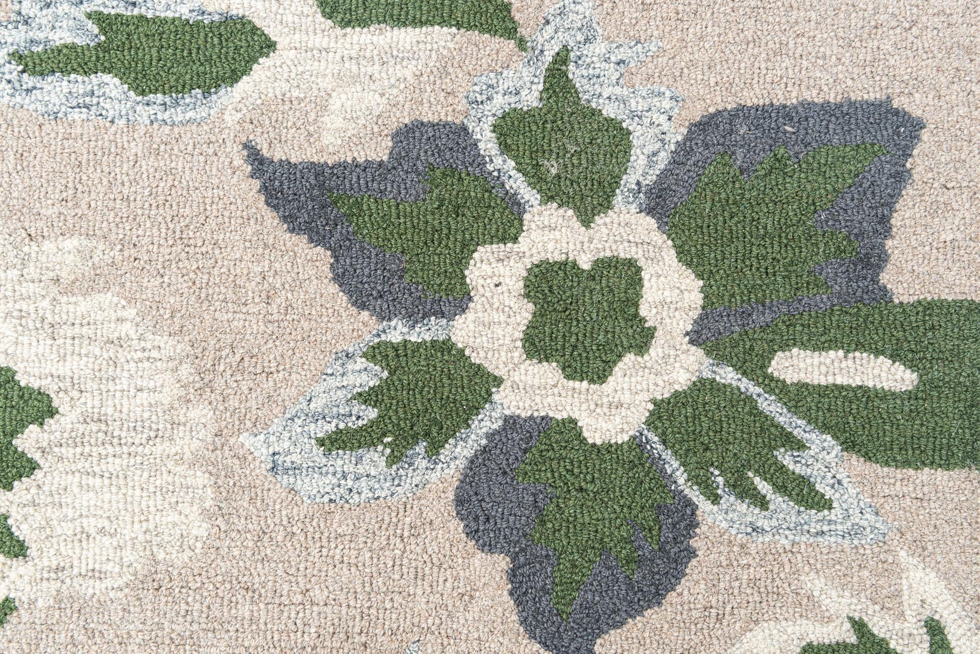 4' x 6' Agra Rug