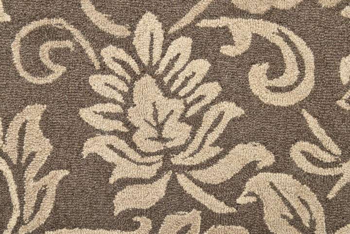 5' x 8' Agra Rug