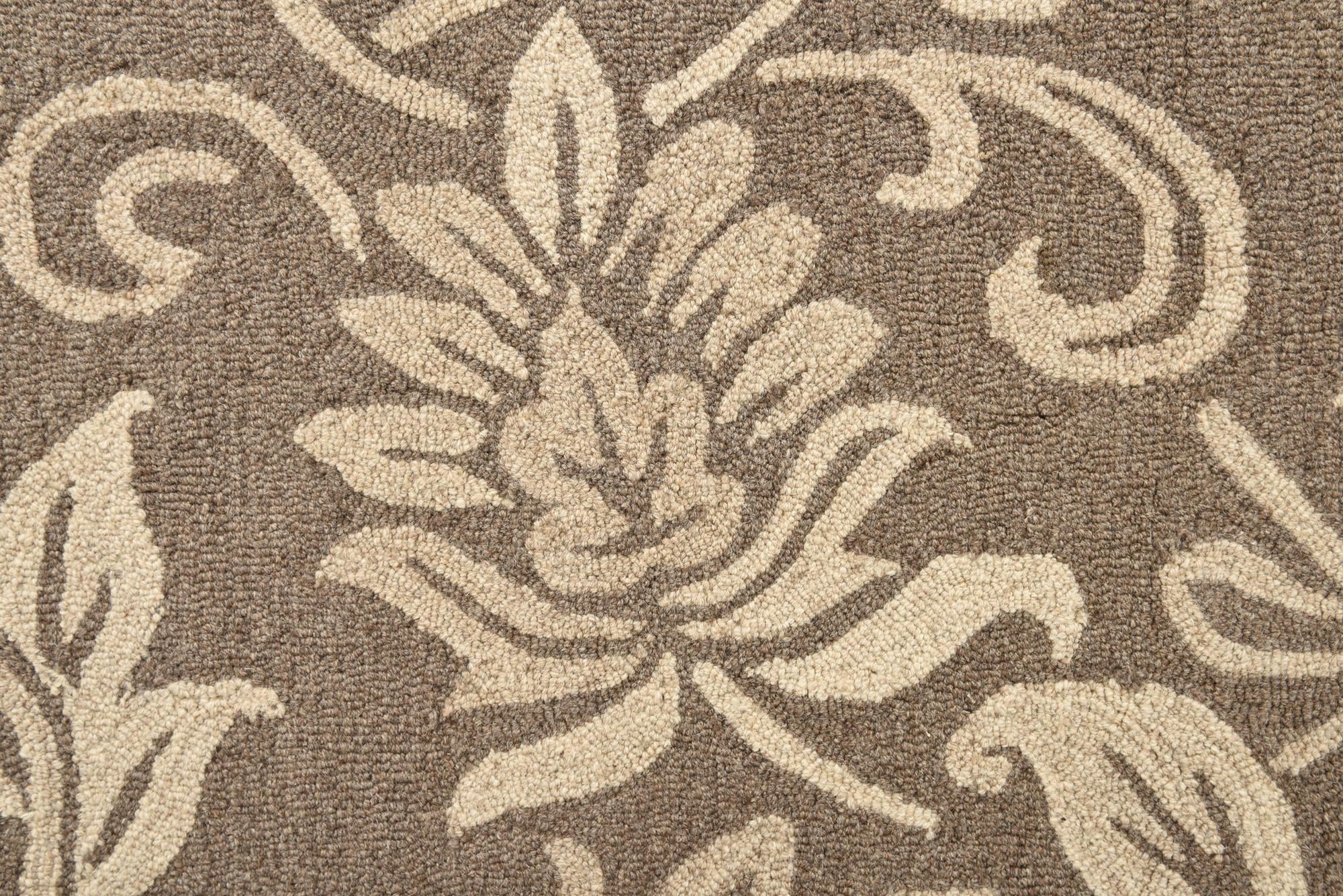 5' x 8' Agra Rug