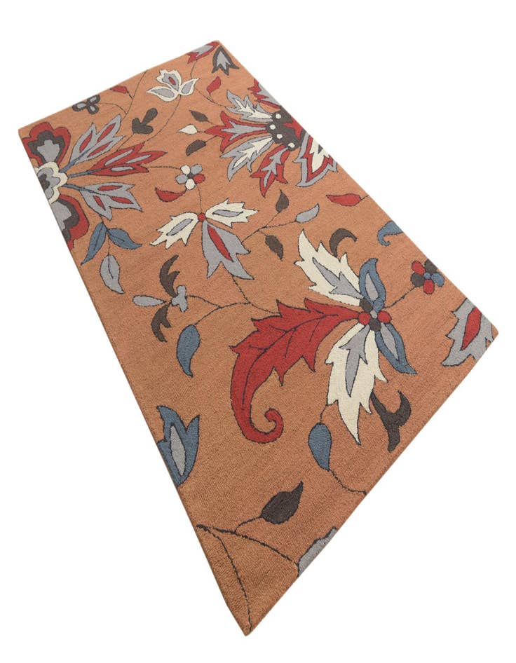 Detail image of 5' 1 x 8' Agra Wool Rug