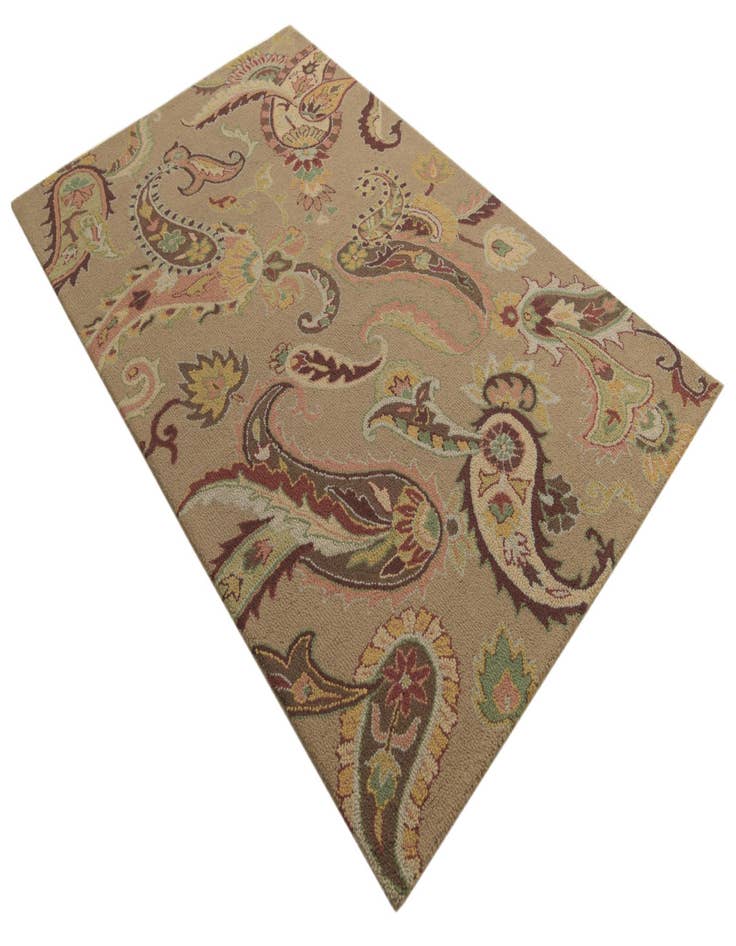 Detail image of 5' x 8' Agra Wool Rug