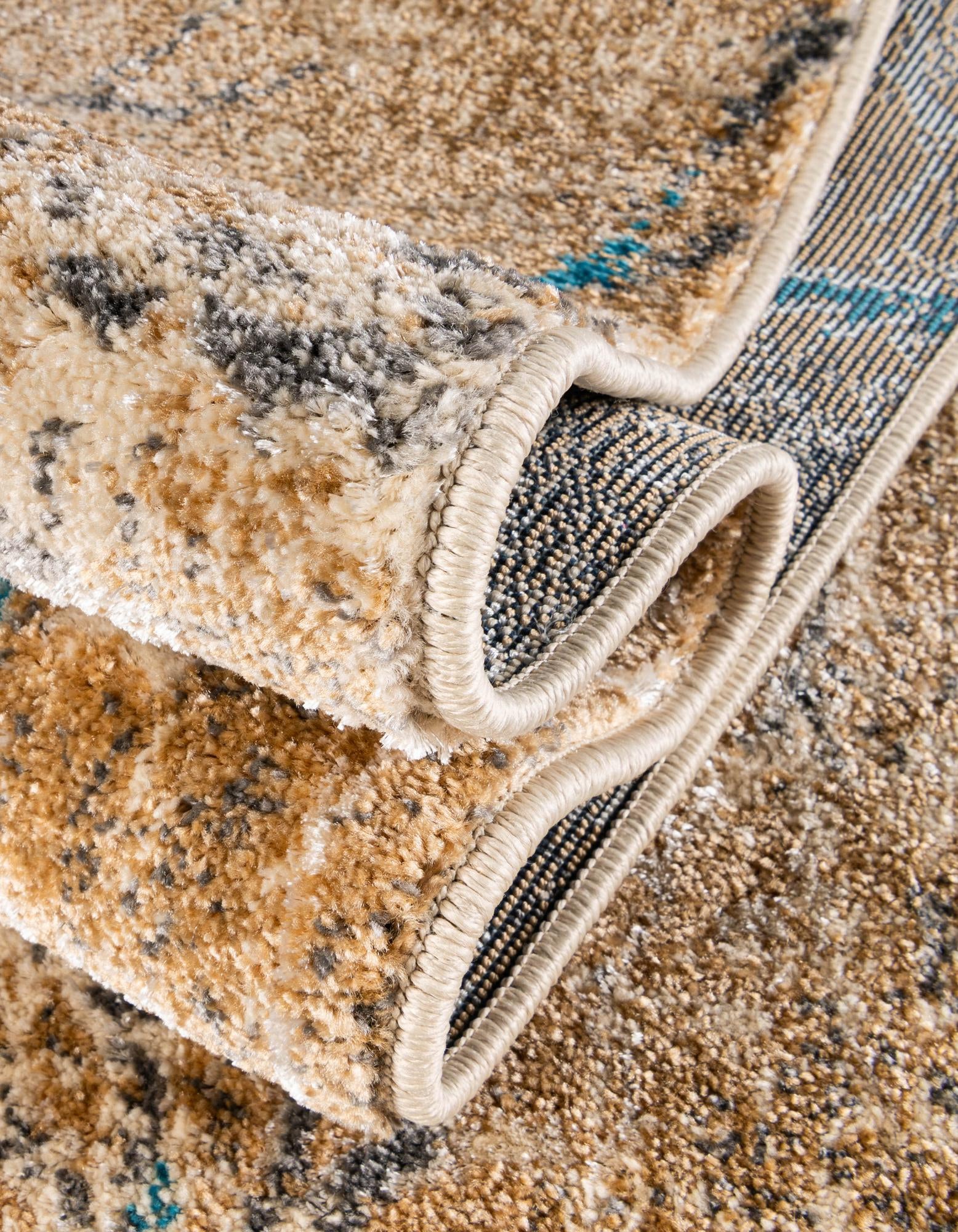 7' x 10' Aria Rug