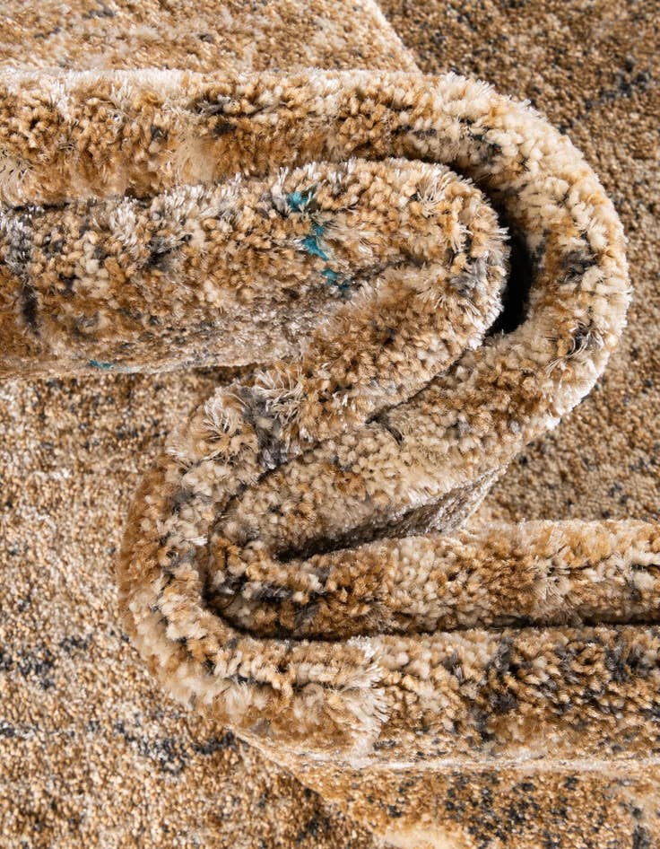 Detail image of 7' x 10' Aria Rug