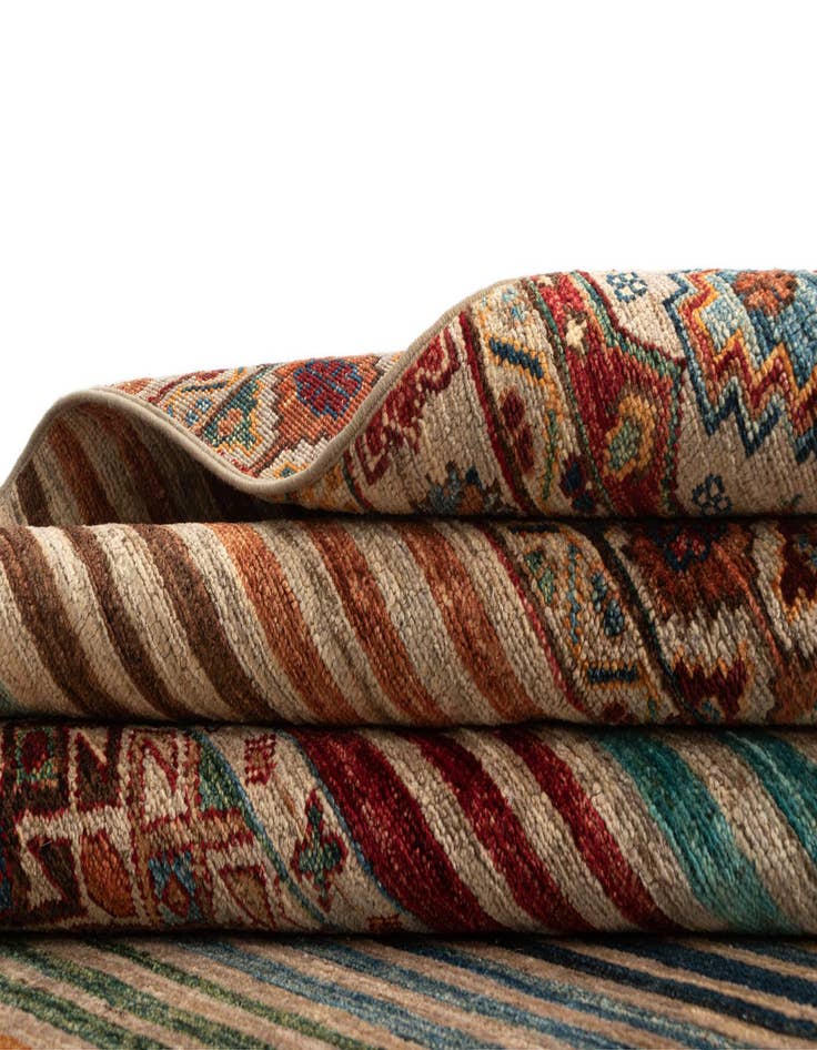 Detail image of 6' 9 x 9' 9 Ariana Rug