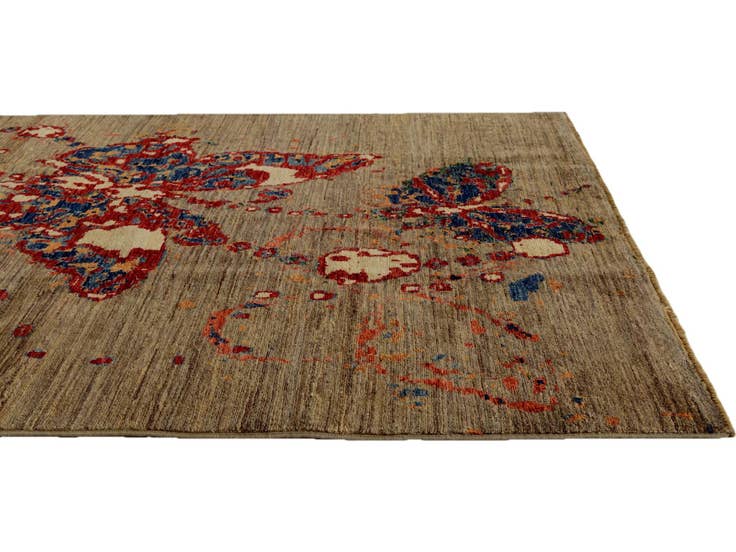Detail image of 4' x 5' 11 Hand Knotted Ariana Ziegler Rug