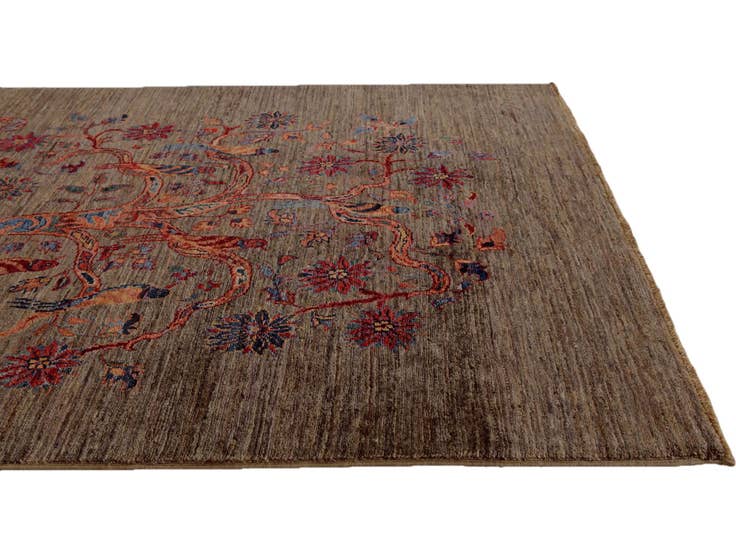 Detail image of 4' 2 x 5' 11 Hand Knotted Ariana Ziegler Rug