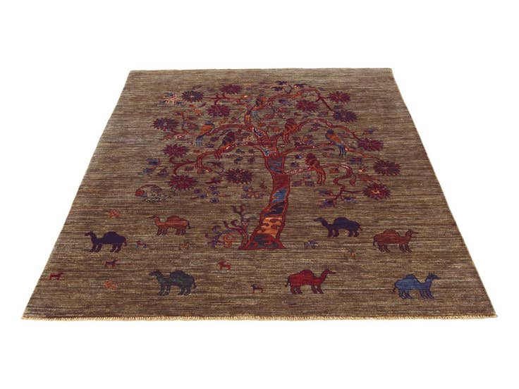 Detail image of 4' 1 x 6' Hand Knotted Ariana Ziegler Rug