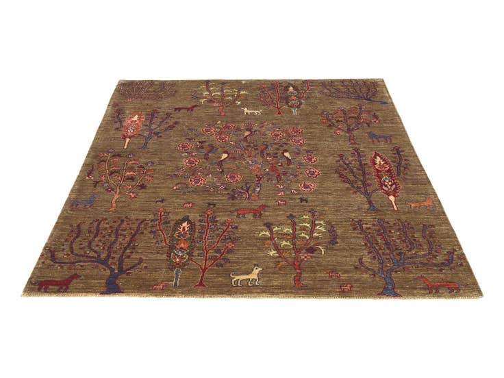 Detail image of 5' x 6' 7 Hand Knotted Ariana Ziegler Rug