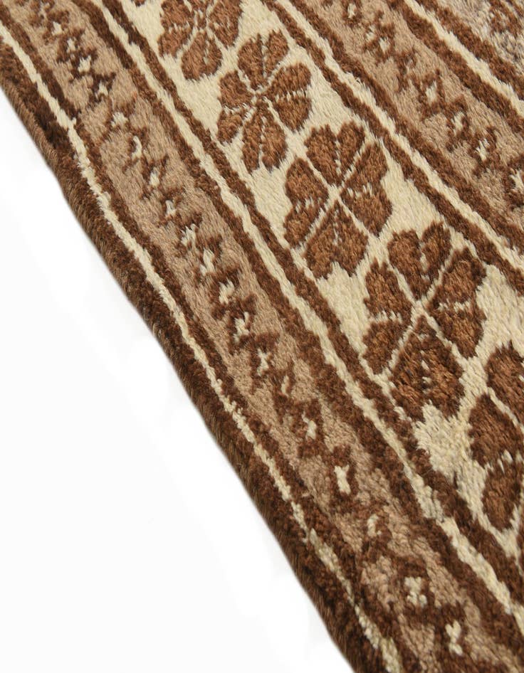 Detail image of 5' x 7' 7 Hand Knotted Balouch Wool Rug