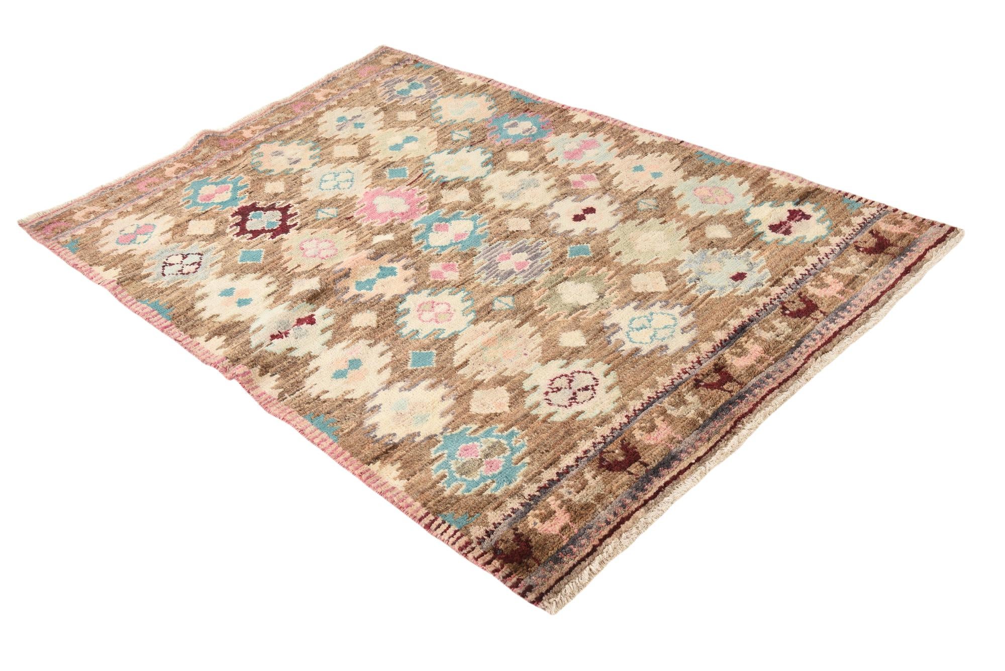 4' x 6' Hand Knotted Balouch Wool Rug