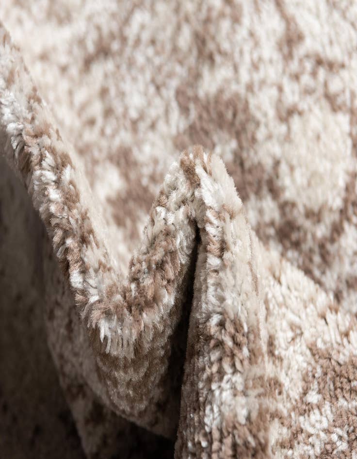 Detail image of 3' 3 x 5' 3 Bexley Rug