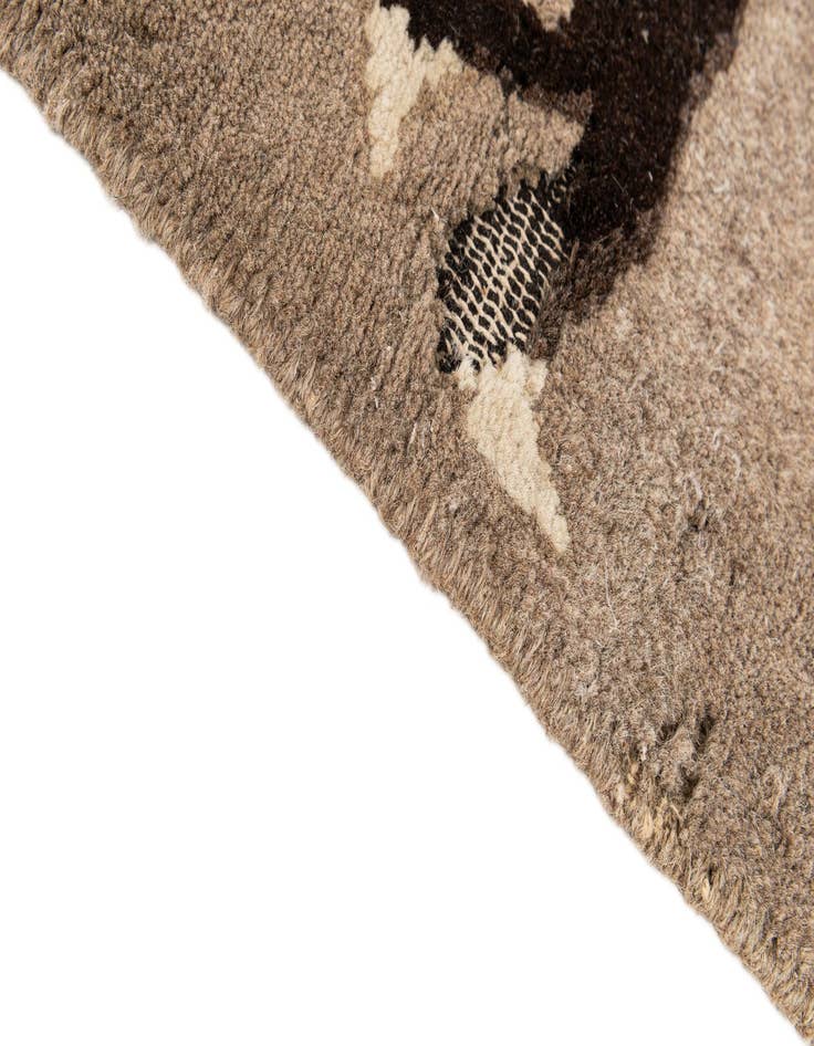 Detail image of 3' 1 x 5' 7  Hand Knotted Carved Pekin Oriental Wool Rug