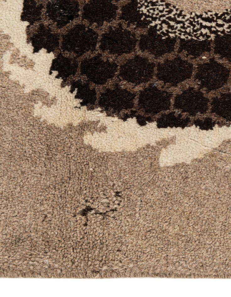 Detail image of 3' 1 x 5' 7  Hand Knotted Carved Pekin Oriental Wool Rug