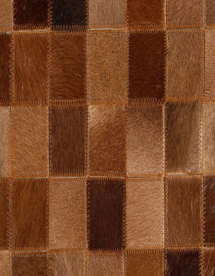Detail image of 5' x 7' 11 Cowhide - Patchwork Rug