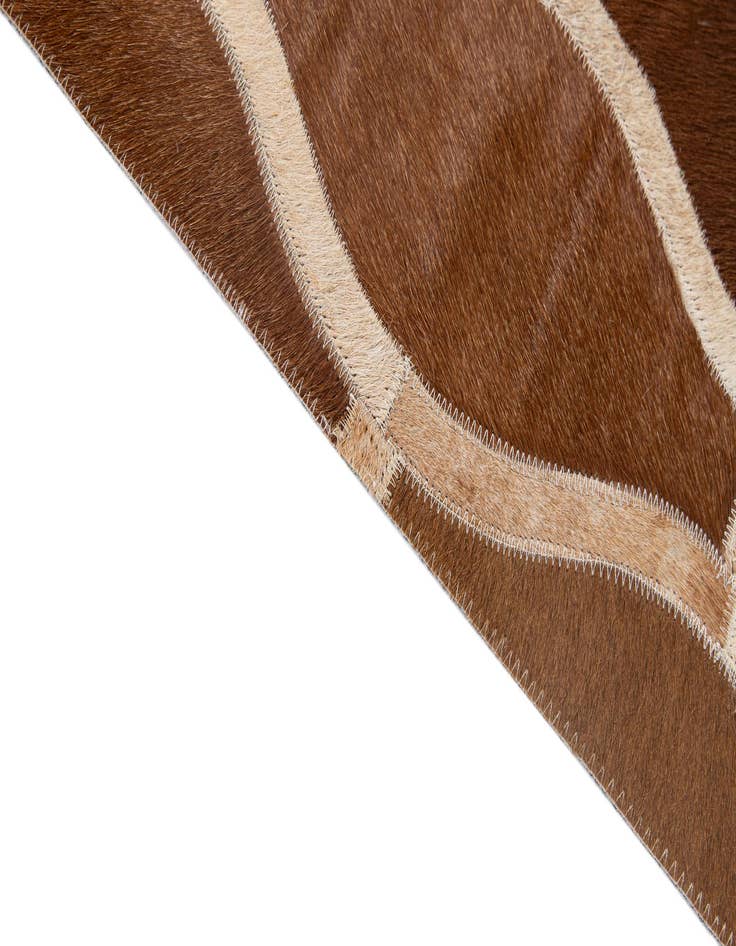 Detail image of 5' x 7' 11 Cowhide - Patchwork Rug