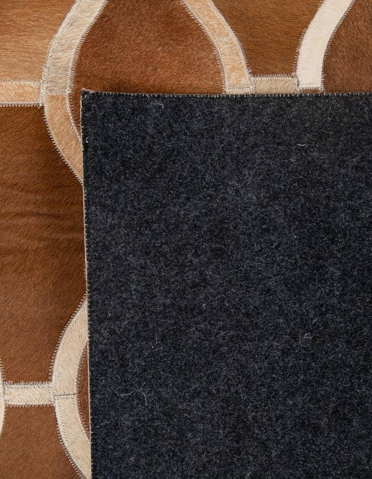 Detail image of 5' x 7' 11 Cowhide - Patchwork Rug