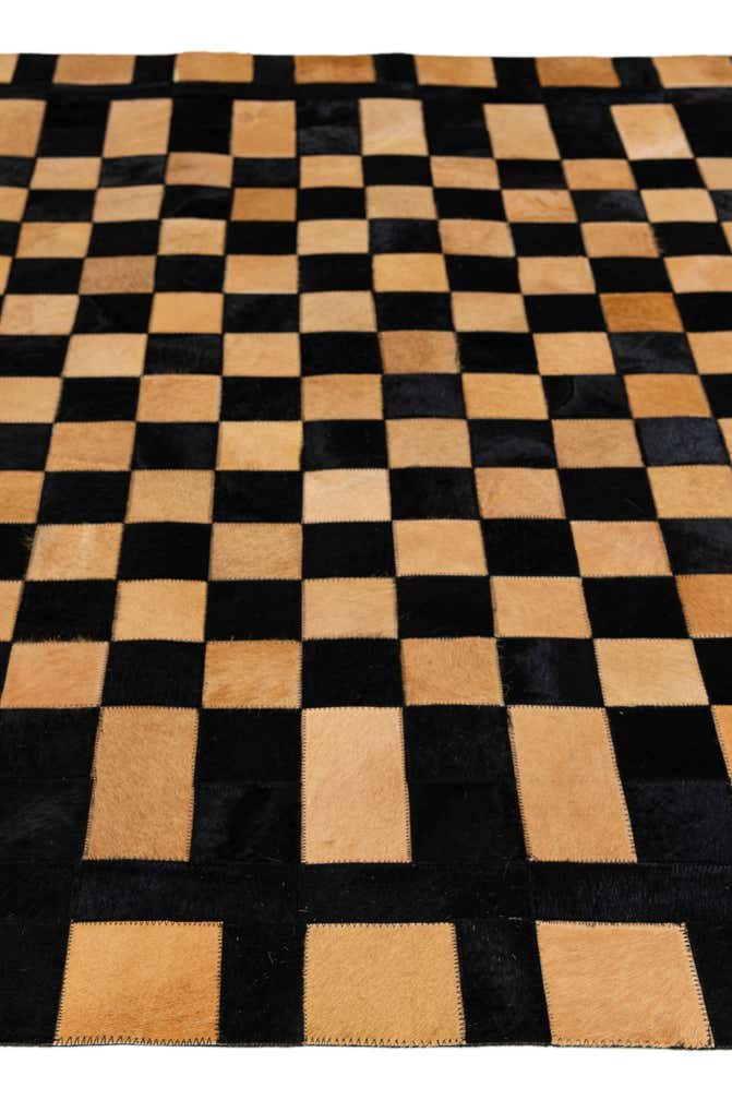 5' 1 x 8' Cowhide - Patchwork Rug