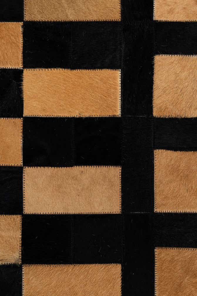 5' 1 x 8' Cowhide - Patchwork Rug