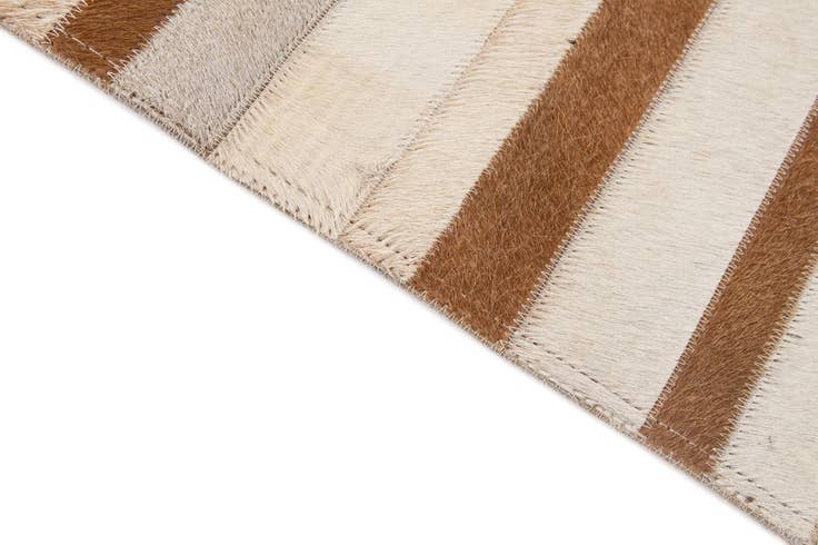 Detail image of 5' 2 x 7' 10 Cowhide - Patchwork Rug