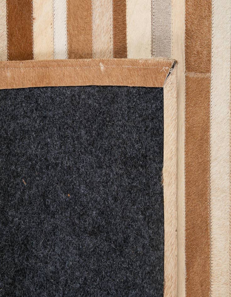 Detail image of 5' 2 x 7' 10 Cowhide - Patchwork Rug