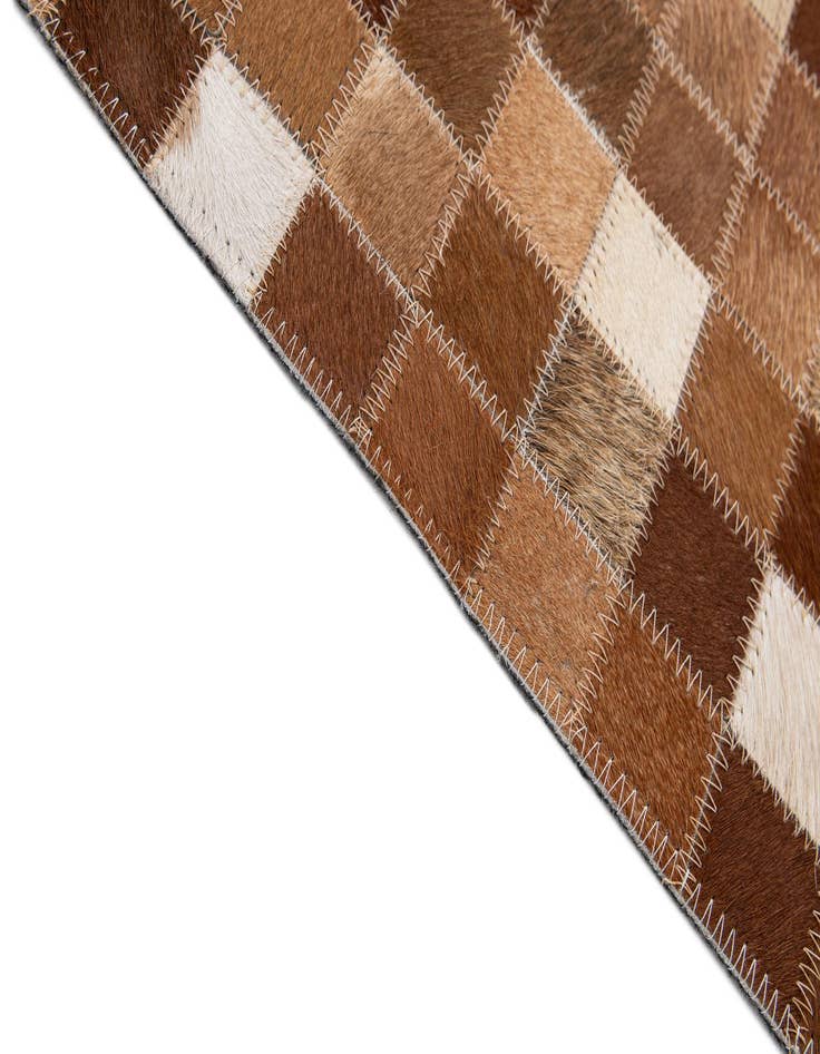 Detail image of 5' 1 x 7' 11 Cowhide - Patchwork Rug