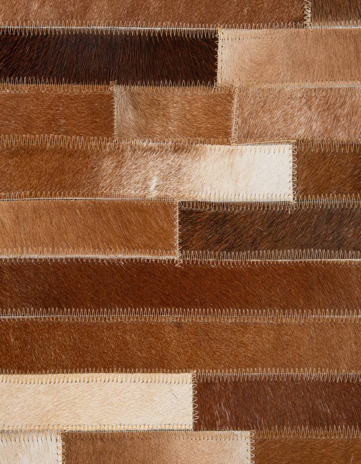 Detail image of 5' x 7' 11 Cowhide - Patchwork Rug