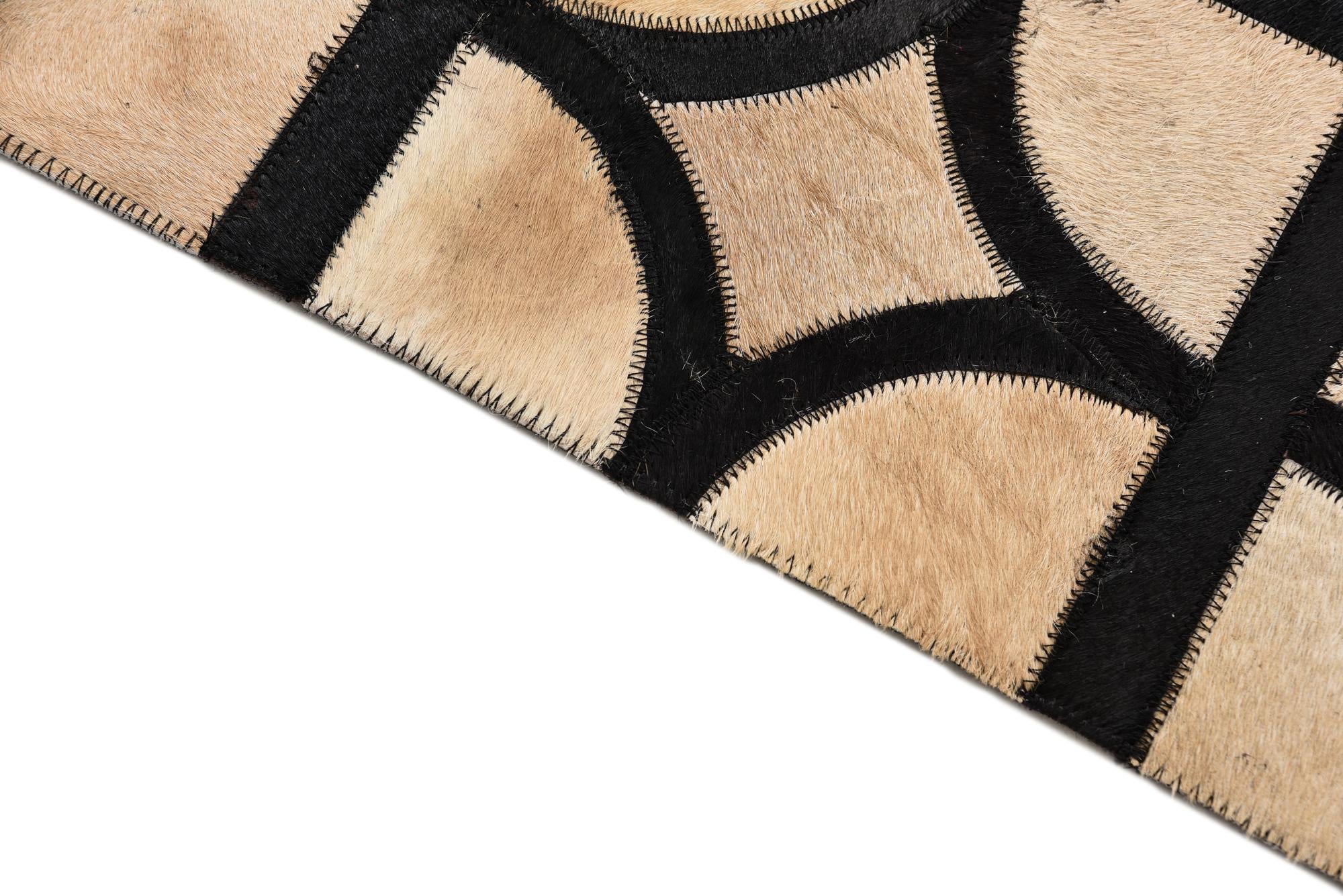 5' x 7' 10 Cowhide Leather Rug