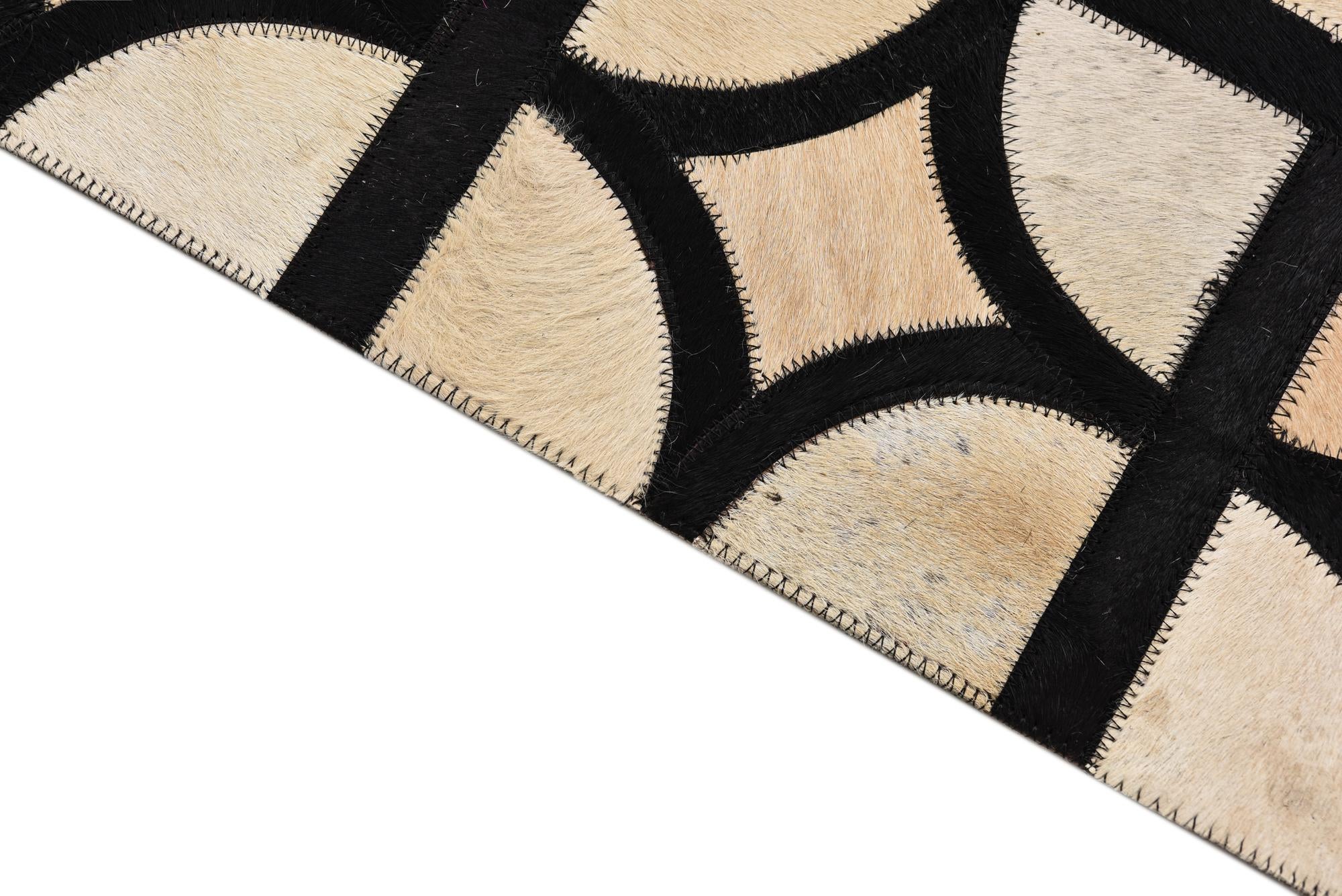 5' x 7' 10 Cowhide Leather Rug