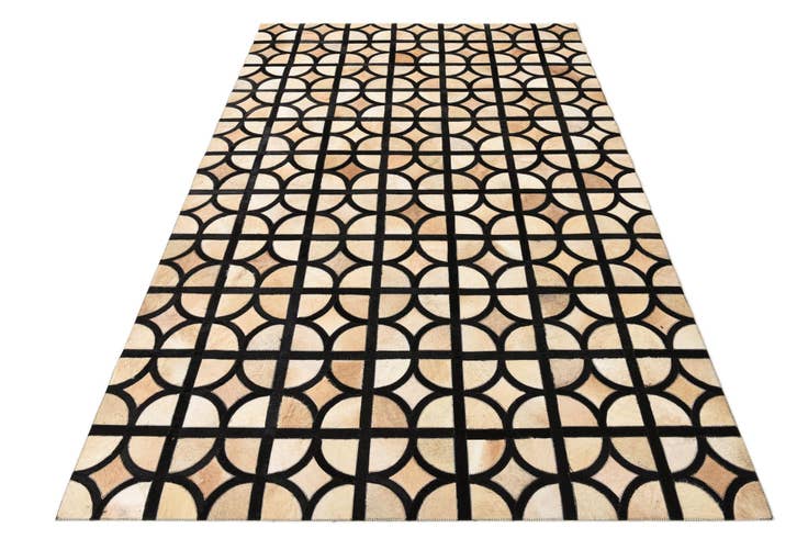 Detail image of 5' x 7' 10 Cowhide Leather Rug