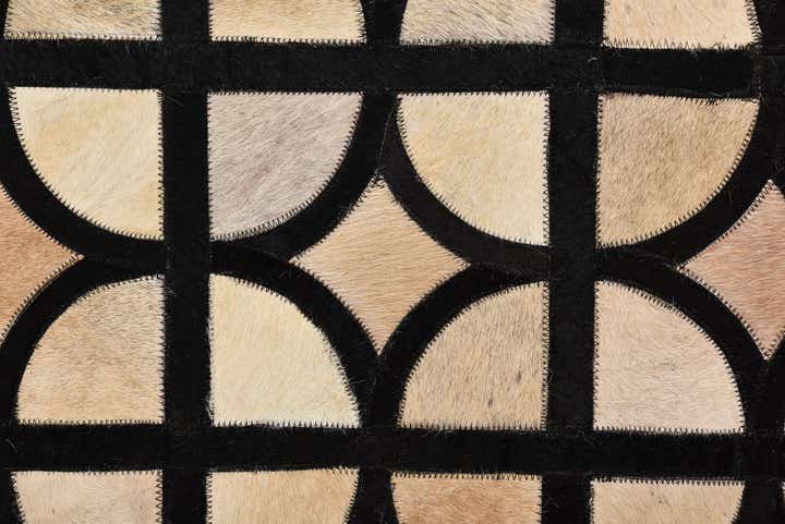5' x 7' 10 Cowhide Leather Rug