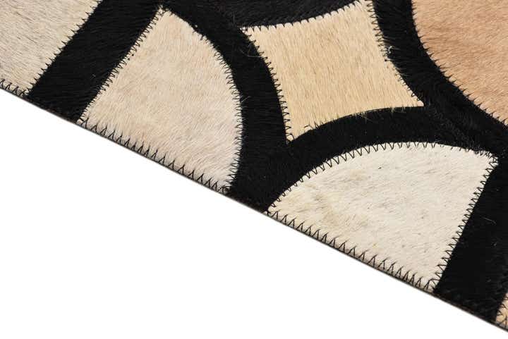 5' x 7' 10 Cowhide Leather Rug