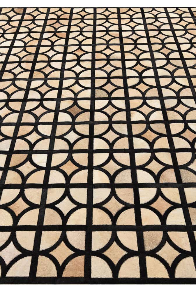 8' 1 x 10' Cowhide Leather Rug
