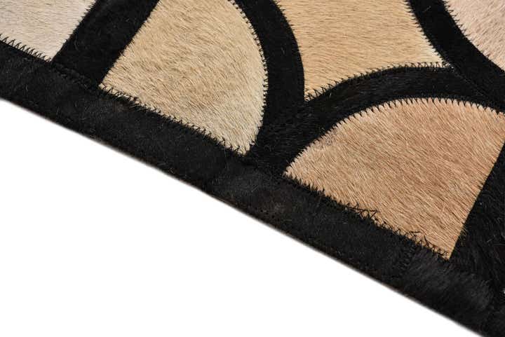 8' 1 x 10' Cowhide Leather Rug