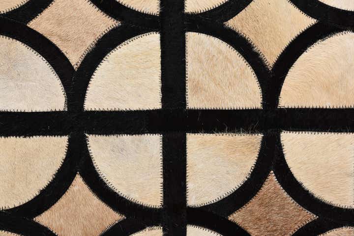 8' 1 x 10' Cowhide Leather Rug