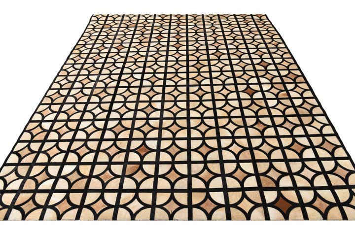 8' 1 x 10' Cowhide Leather Rug