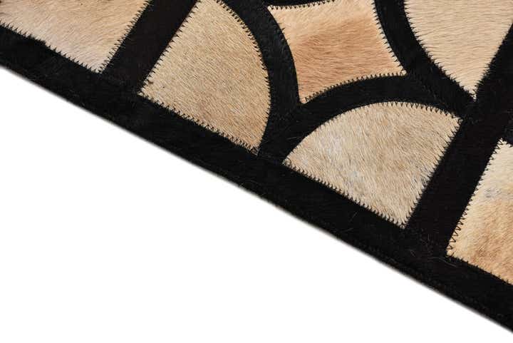 8' 1 x 10' Cowhide Leather Rug