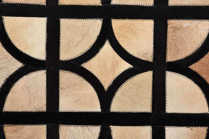 8' 1 x 10' Cowhide Leather Rug