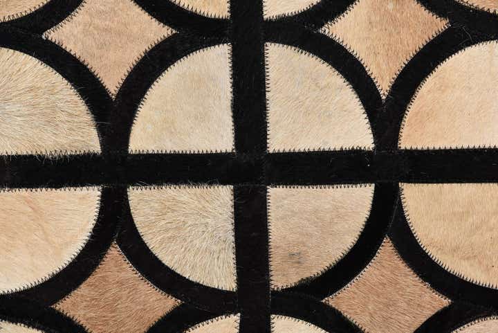 8' 1 x 10' Cowhide Leather Rug