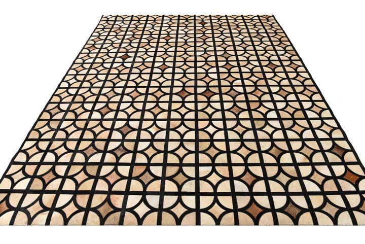 8' 2 x 10' Cowhide Leather Rug