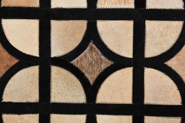 8' 2 x 10' Cowhide Leather Rug