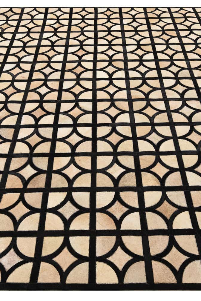 8' 2 x 10' Cowhide Leather Rug