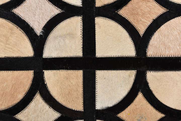 8' 2 x 10' Cowhide Leather Rug