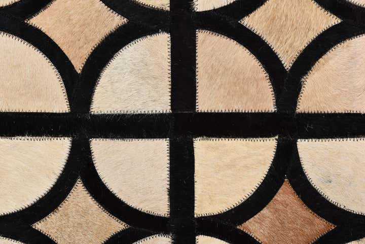8' 1 x 10' Cowhide Leather Rug