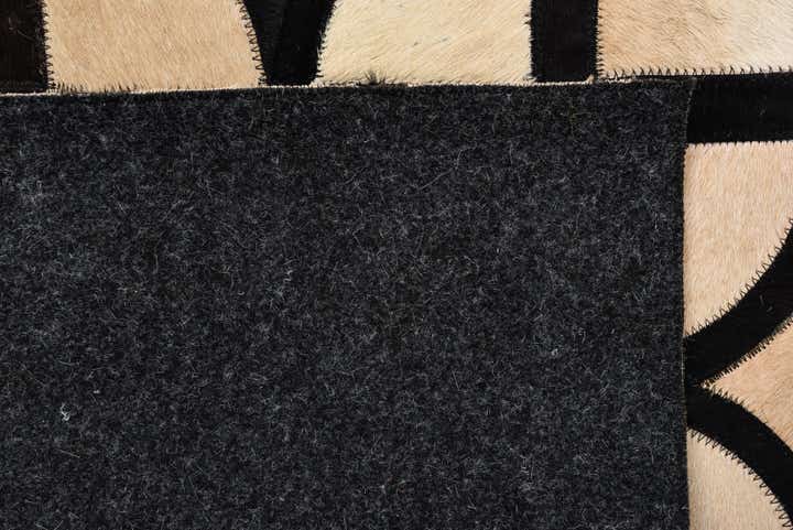 8' 1 x 10' Cowhide Leather Rug