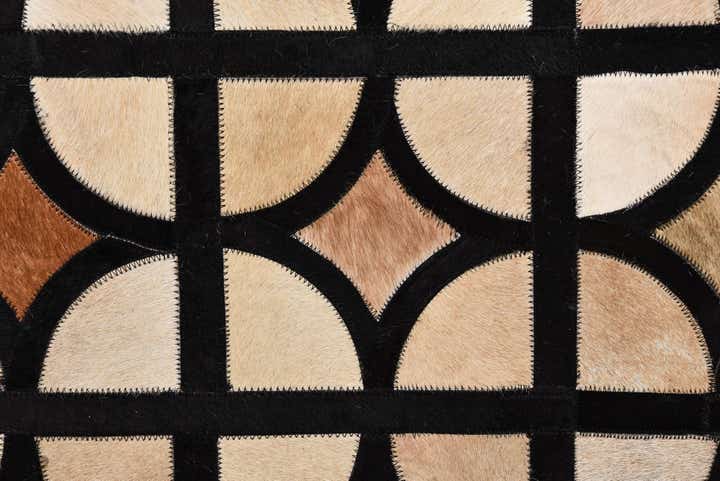 8' 1 x 10' Cowhide Leather Rug