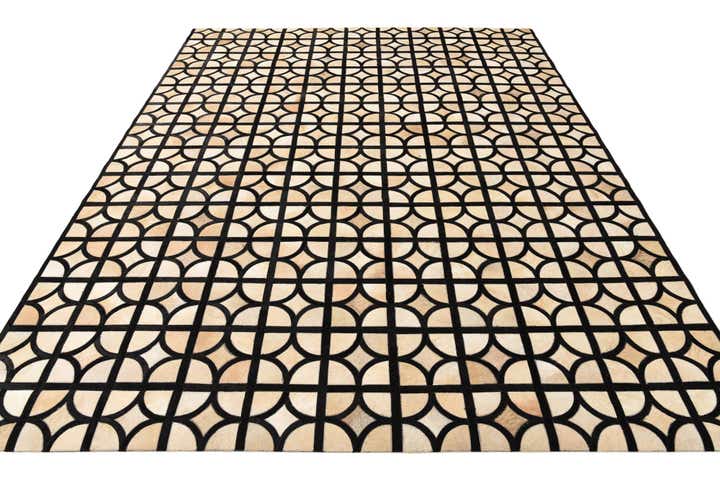 8' 1 x 10' Cowhide Leather Rug