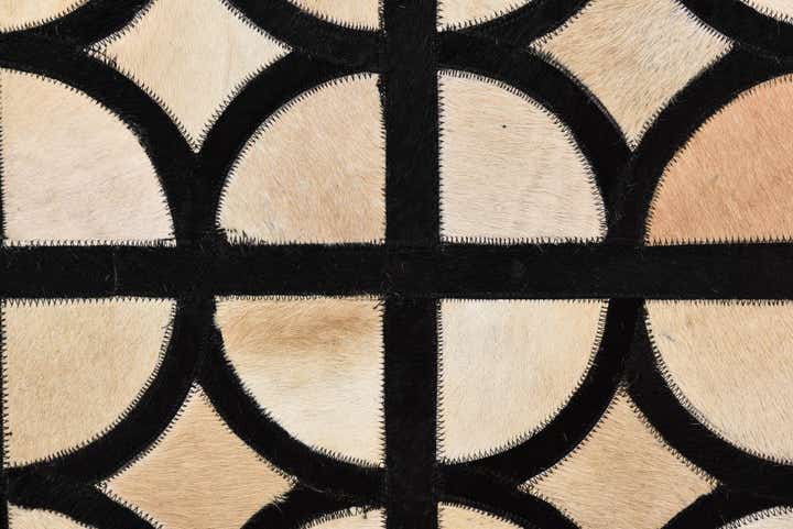 8' 1 x 10' Cowhide Leather Rug