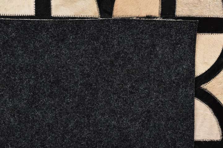 8' 1 x 10' Cowhide Leather Rug