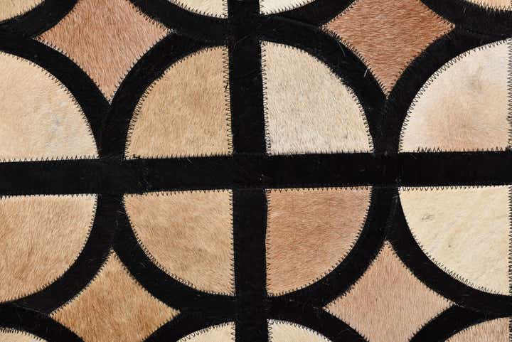 8' 1 x 10' Cowhide Leather Rug