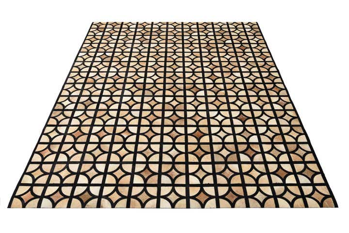 8' 1 x 10' Cowhide Leather Rug